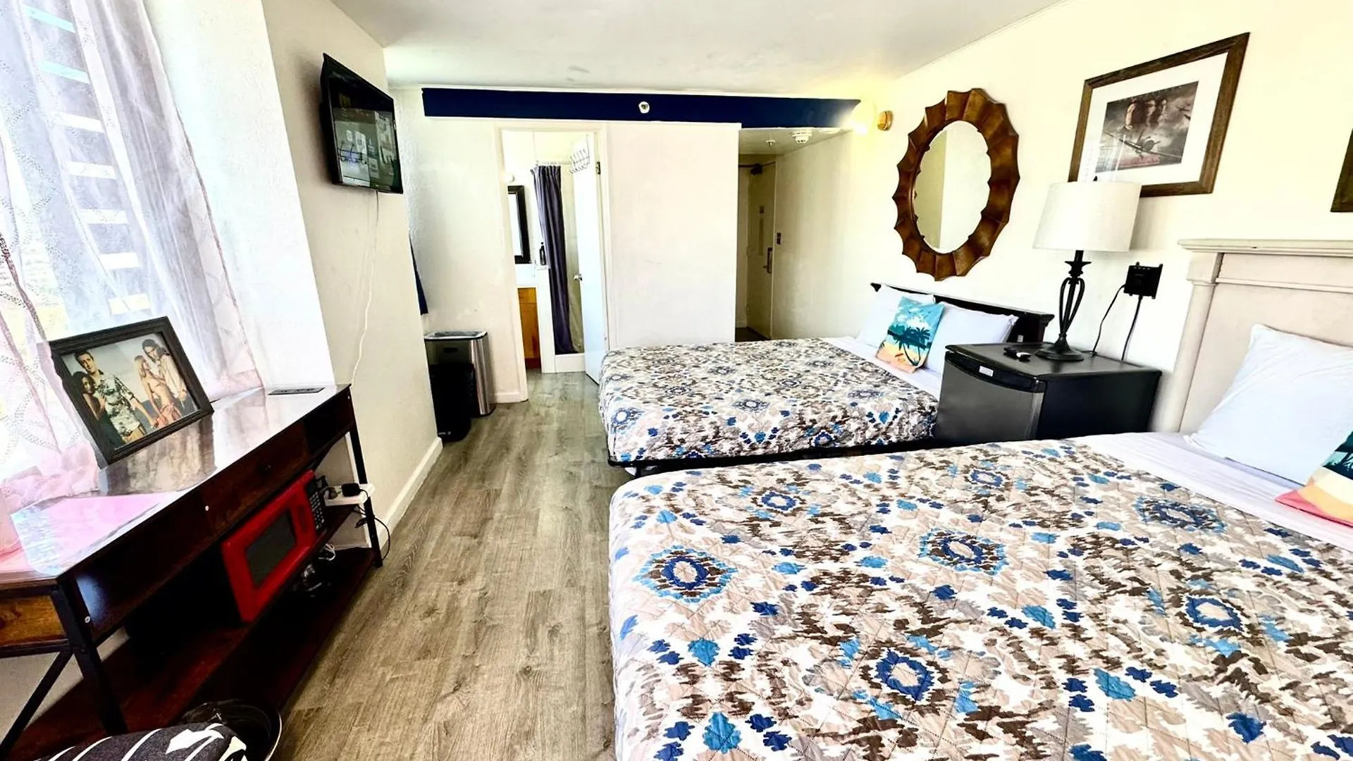 Waikikibeach Familyroom For 10 People River View Honolulu 0*,  USA